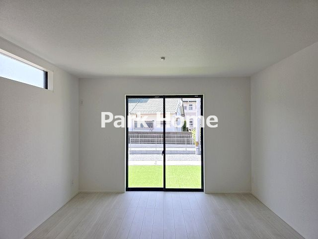 香美市土佐山田町百石町1丁目-2棟2-新築戸建ての居間・リビング|１F：16LDK