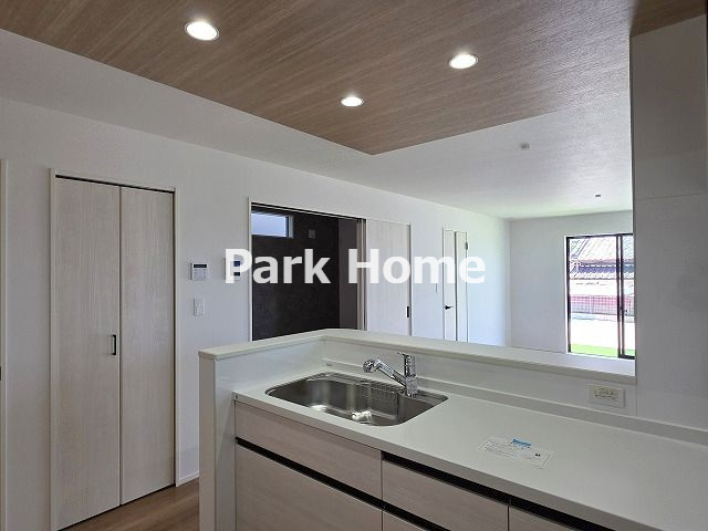 香美市土佐山田町百石町1丁目-2棟1-新築戸建てのキッチン