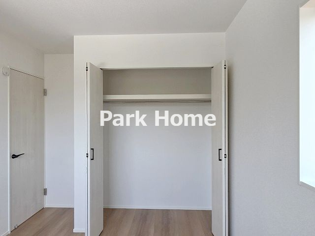 香美市土佐山田町百石町1丁目-2棟1-新築戸建ての洋室|２F：5.25洋室クローゼット