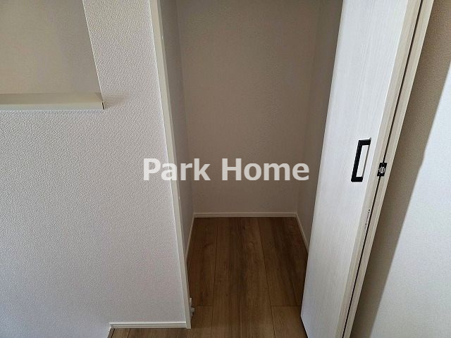 香美市土佐山田町百石町1丁目-2棟1-新築戸建ての収納|２F：ホール収納