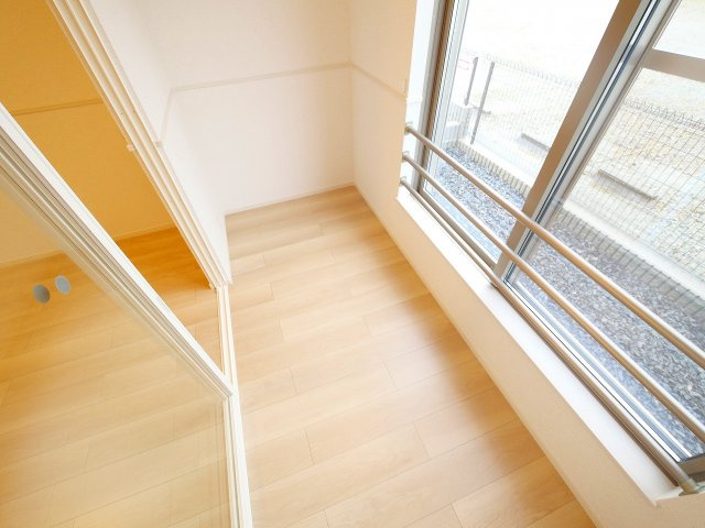 グランド萩ヶ丘Ⅱのバルコニー|落ち着いた時間を過ごせるバルコニーです