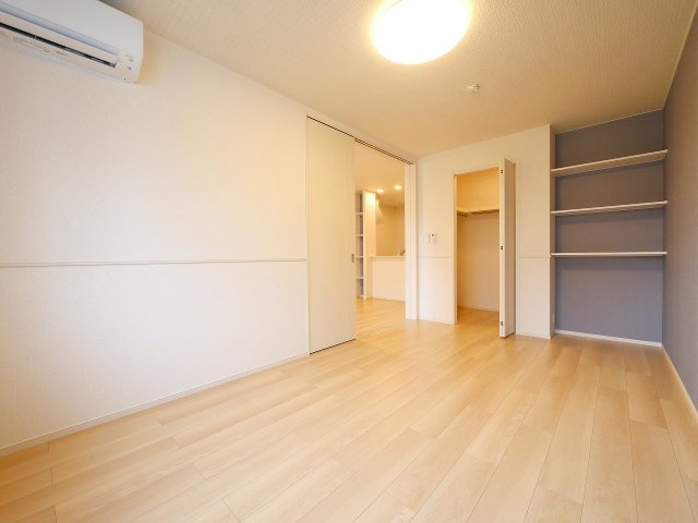 グランド萩ヶ丘Ⅱの洋室|ゆったりした洋室です