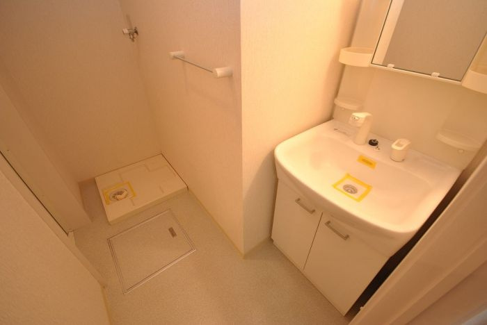 クレフラスト久留米大Aの洗面所|広い洗面スペースです★