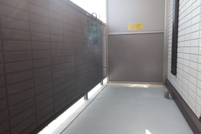 Lily Goldのバルコニー|陽当たり良好なバルコニーです♪