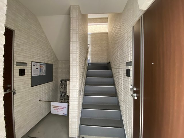 【ロビー】 | ハーモニーテラス上石川町Ⅲ | 毎日通るロビーはこのようになっています