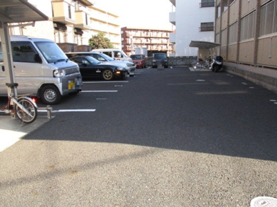 【駐車場】 | グランメール | 駐車場