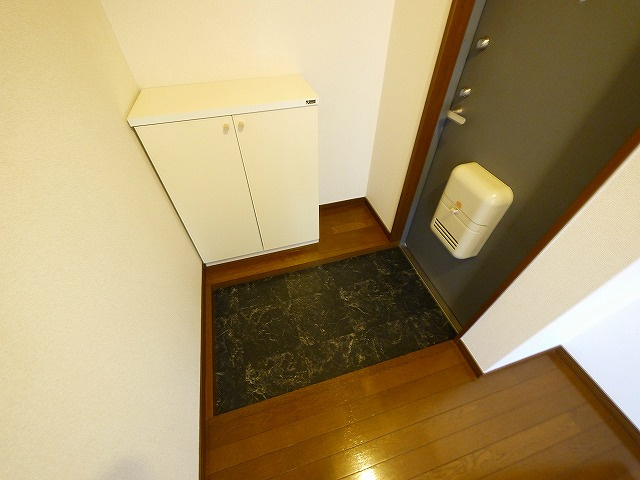 フォレストハイツ富堂町Bの玄関|きれいな玄関です
