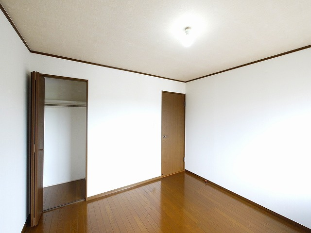 フォレストハイツ富堂町Bの洋室|広々とした洋室です