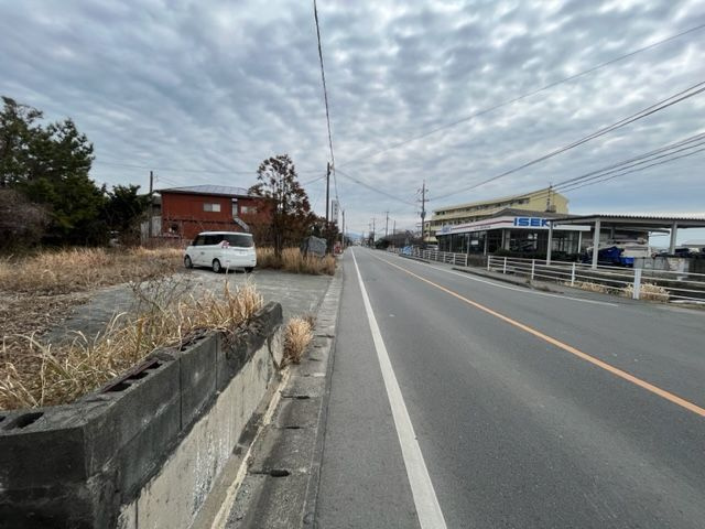 みやま市瀬高町上庄の売地の前面道路含む現地写真