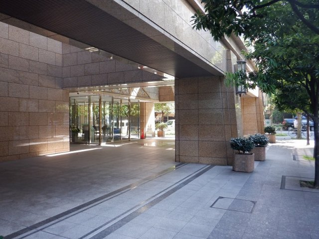 シティタワー池袋のエントランス