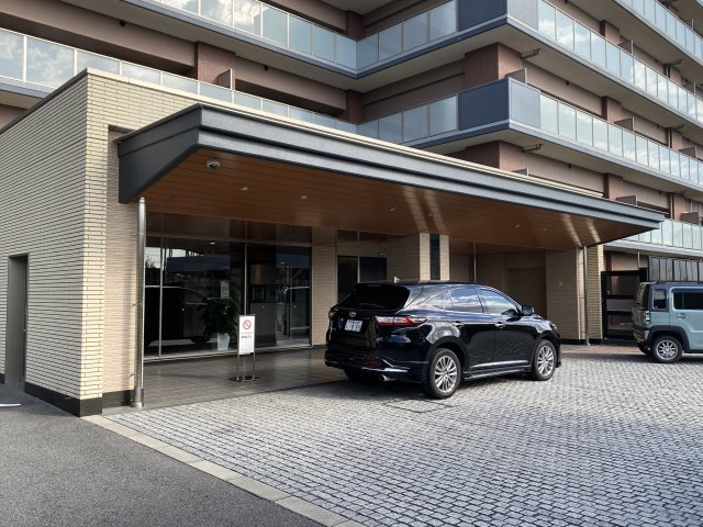京阪東ローズタウンライズプレイスのエントランス|エントランスです