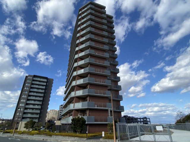 京阪東ローズタウンライズプレイスの外観|外観も気になるポイント