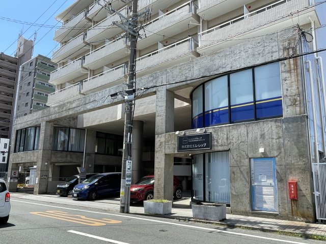 エンブレム元浜の外観