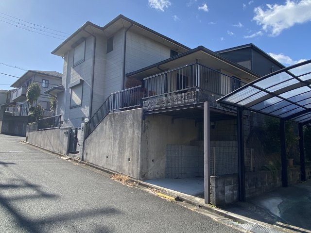 精華町桜が丘　中古住宅（リフォーム済物件）の外観|外観は落ち着いています
