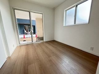 【洋室】 | 西区庚午中1（古江駅）全9区画　NO9 | 1階　洋室　収納付きでお部屋がスッキリ広く使えます☆