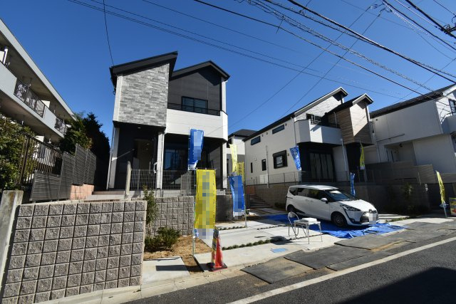 上井草3丁目・新築戸建・4号棟の前面道路含む現地写真