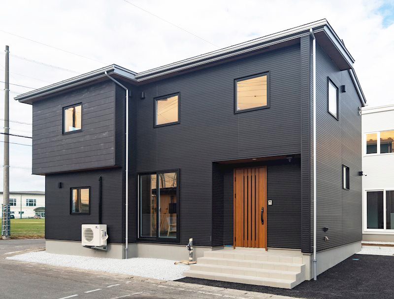 八戸市諏訪1丁目 C棟の外観