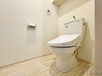 【トイレ】 | Grandtic Lana | 清潔感のあるトイレです