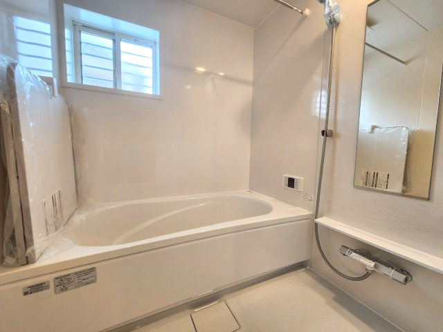 【商談中】京都市西京区大原野上里鳥見町　の浴室|約1坪のゆったりサイズで、毎日のバスタイムが癒しのひとときに♪
毎日のバスタイムが楽しみになります！