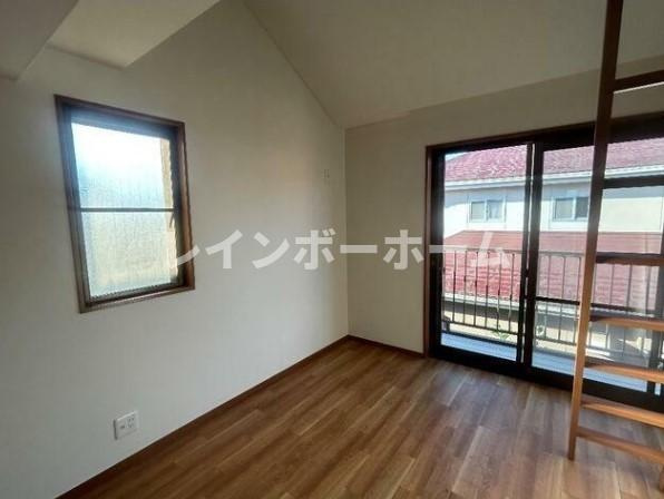 担当エリアのルームアドバイザーが直接対応いたしますの寝室