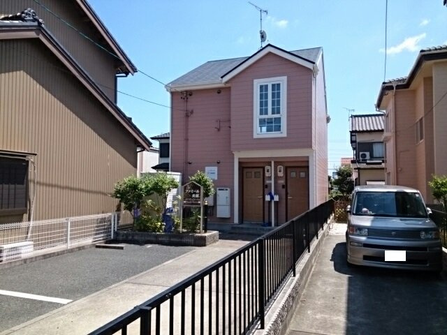 ファミール美園の外観