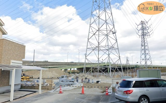 【前面道路含む現地写真】 | 高砂市米田町古新（全29区画）19号地　土地