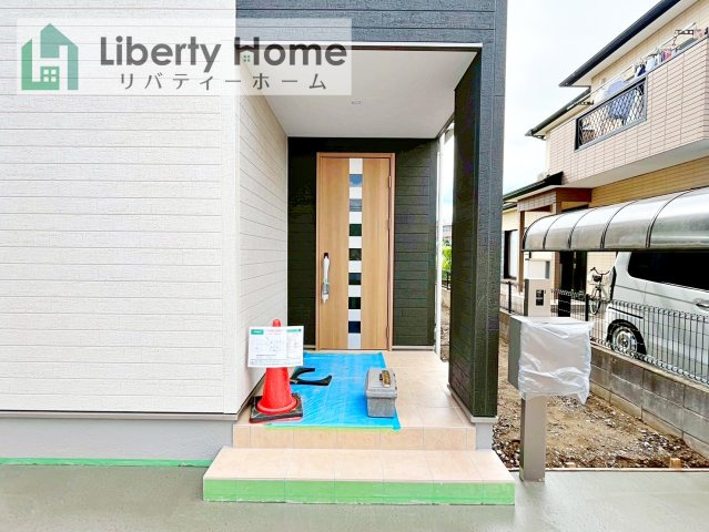 阿見町岡崎３丁目　新築戸建の駐車場