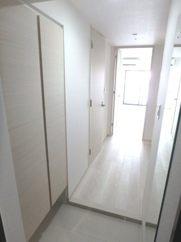 オーキッドレジデンス上野の玄関