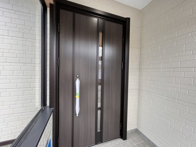 三戸郡階上町蒼前西５丁目の玄関