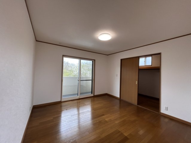 三戸郡階上町蒼前西５丁目の洋室