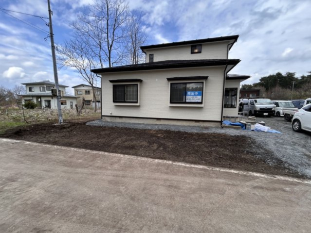 三戸郡階上町蒼前西５丁目の駐車場