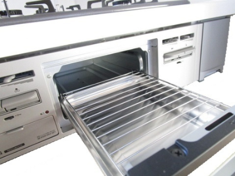 三戸郡階上町蒼前西５丁目のキッチン|【同仕様写真・グリル】コンロ下のグリルです。調理の幅が広がります。