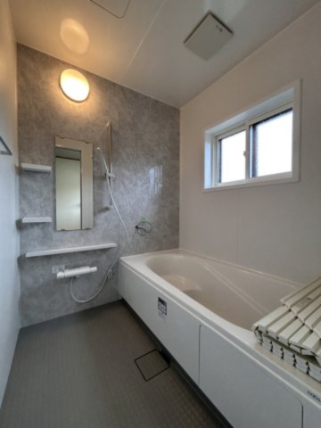 三戸郡階上町蒼前西５丁目の浴室