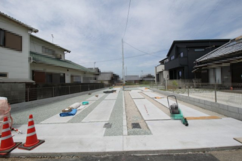 土佐山田町百石町　1号棟　新築戸建　（全2区画）【内覧可能】　の前面道路含む現地写真