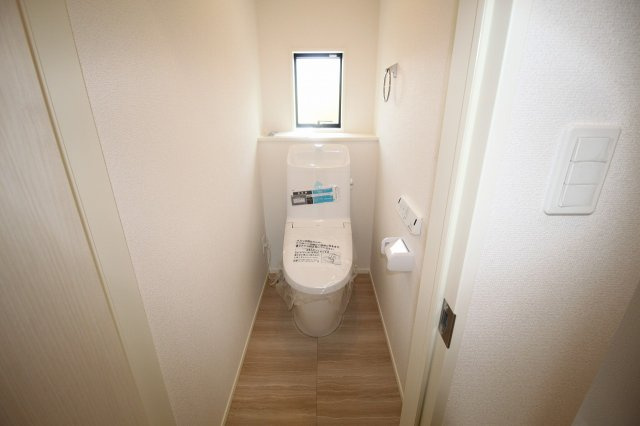 土佐山田町百石町　1号棟　新築戸建　（全2区画）【内覧可能】　のトイレ|2Ｆ