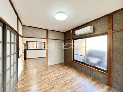 【居間・リビング】 | 富士市天間 中古戸建て | ゆったりとしたリビングです