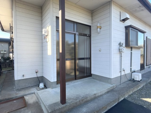 ルーツのエントランス