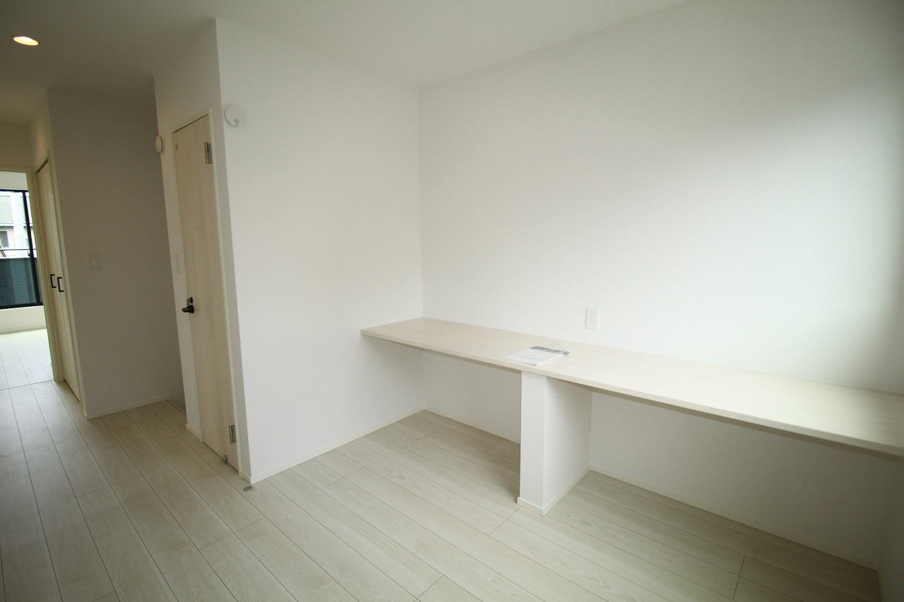 土佐山田町百石町　2号棟　新築戸建（全2区画）【内覧可能】　の洋室|2Ｆ　フリースペース　4.5帖