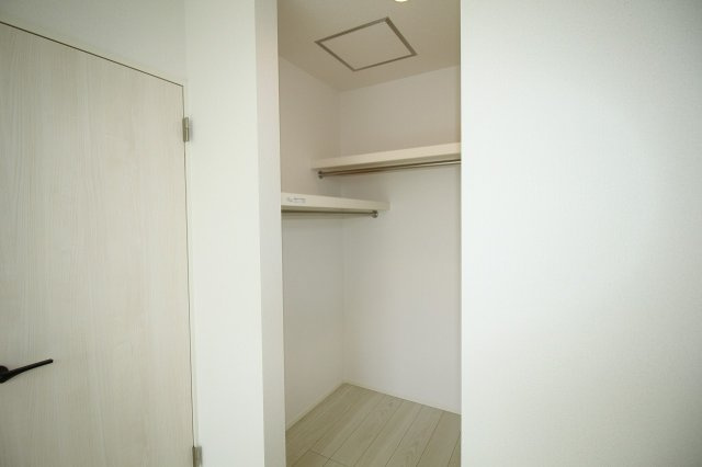 土佐山田町百石町　2号棟　新築戸建（全2区画）【内覧可能】　の収納|2Ｆ　南東の部屋　6.75帖