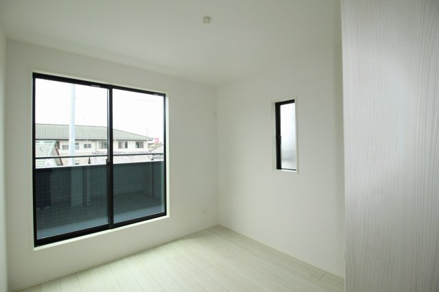 土佐山田町百石町　2号棟　新築戸建（全2区画）【内覧可能】　の洋室|2Ｆ　南西の部屋　5.25帖