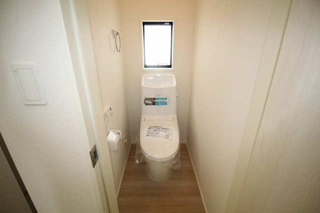土佐山田町百石町　2号棟　新築戸建（全2区画）【内覧可能】　のトイレ|2Ｆ