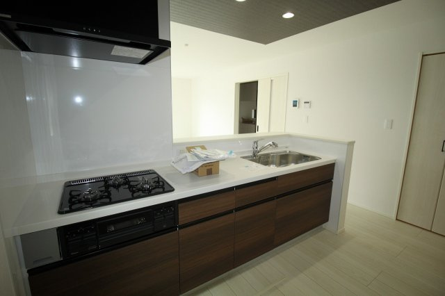 土佐山田町百石町　2号棟　新築戸建（全2区画）【内覧可能】　のキッチン