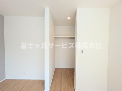 【収納】 | 浜松市中央区曳馬4丁目 新築一戸建て 1号棟 | ウォークインクローゼットです