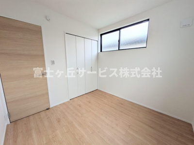 【洋室】 | 浜松市中央区曳馬4丁目 新築一戸建て 1号棟 | 洋室です