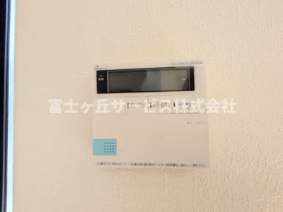 【発電・温水設備】 | 浜松市中央区曳馬4丁目 新築一戸建て 1号棟 | 温水設備です