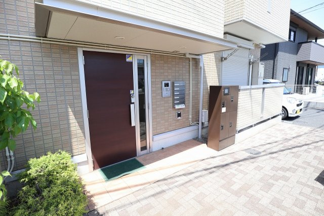 ソレーユＢ棟のエントランス