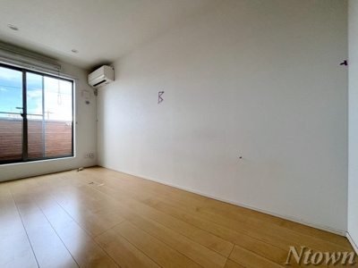 【その他】 | ルミエールY | こちらの居間で趣味の時間をお楽しみください