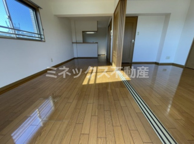 【居間・リビング】 | ユーミーハーバービュー | 同タイプのお部屋の写真