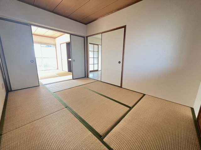 リベラルフクダの内装