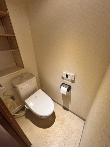 エフローレ新越谷ロイヤルガーデンのトイレ